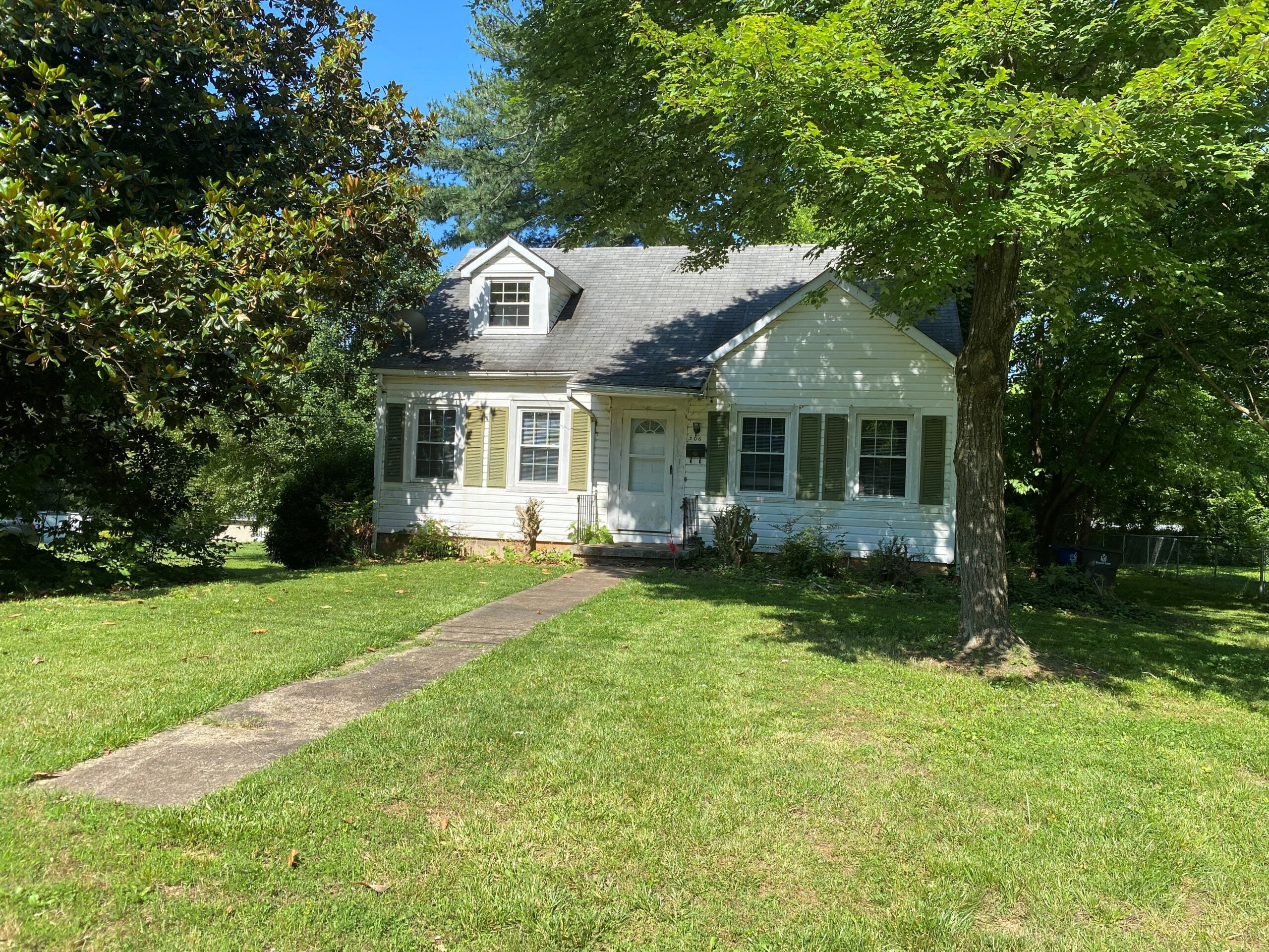 306 Auburndale Street, Winston-Salem, NC 27104